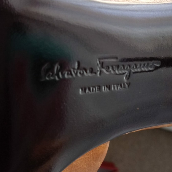 Salvatore Ferragamo Siona ostrich d'orsay heels - Picture 8 of 13